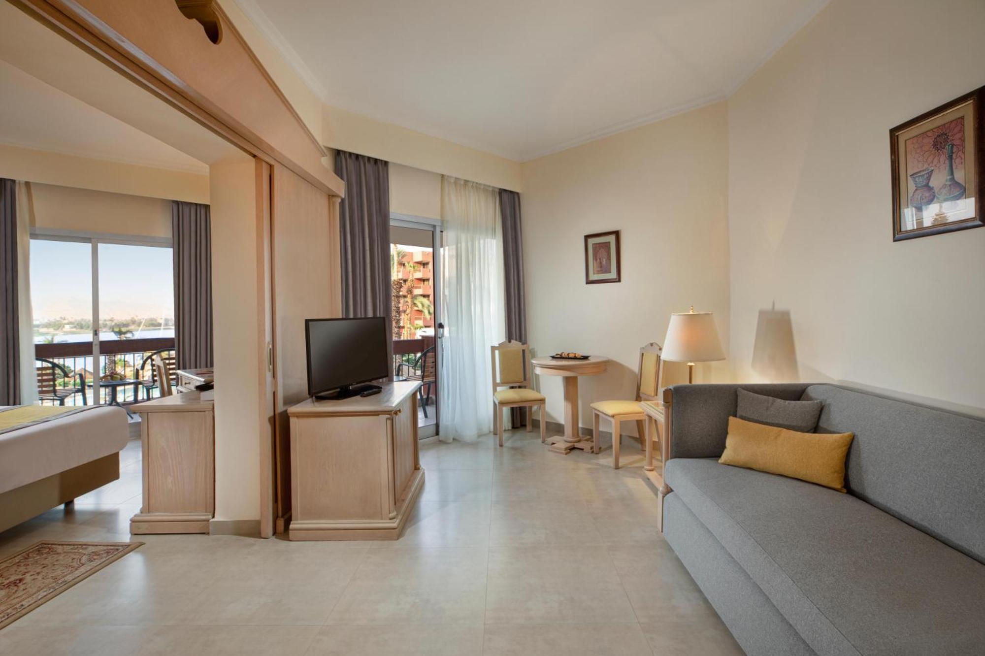 Pyramisa Hotel Luksor Zewnętrze zdjęcie