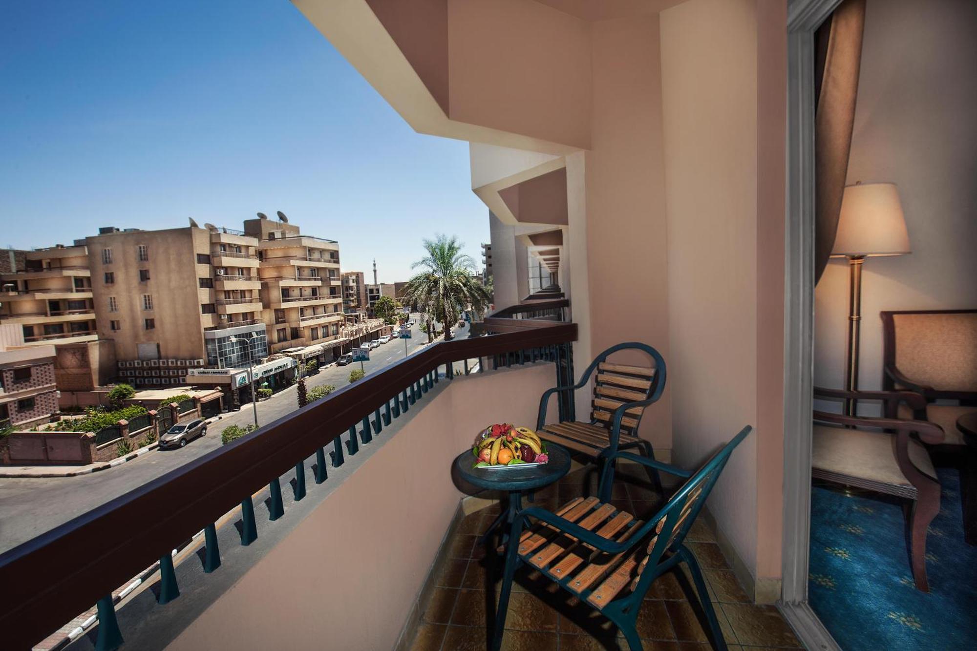 Pyramisa Hotel Luksor Zewnętrze zdjęcie