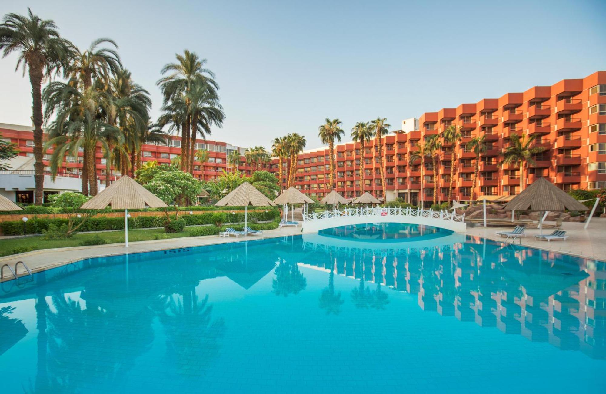 Pyramisa Hotel Luksor Zewnętrze zdjęcie